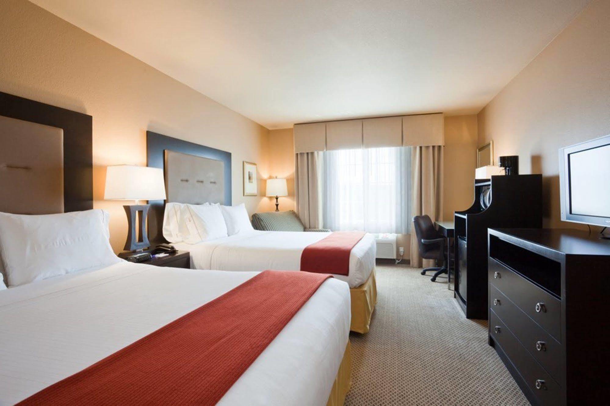 Holiday Inn Express & Suites Litchfield By Ihg Eksteriør billede